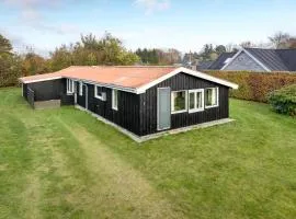 Pet Friendly Home In Tarm With Kitchen