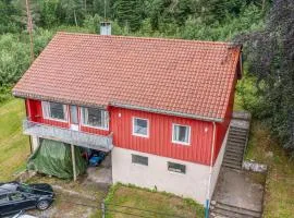 5 Bedroom Pet Friendly Home In Vestnes