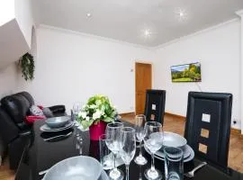 Immaculate Condition 3 Bed En-Suite Refurbished House