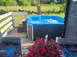 Szary Domek 2 jacuzzi sauna kominek klimatyzacja jezioro basen