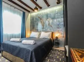 Vp & Lo 1 Residence