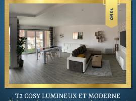 T2 Cosy - 70m2 au Coeur de ville, hotel v destinaci Graulhet