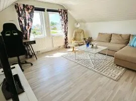 Centralt och havsnära på Stensö