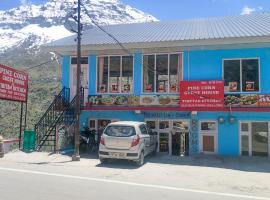 Pine Corn Guest House, hotel v destinaci Kyelang