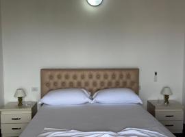 Villa Bailey, homestay in Vlorë