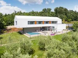 Gorgeous Home In Ferenci