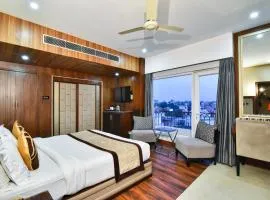 Sawera Grand Luxury Stay Near Golden Temple