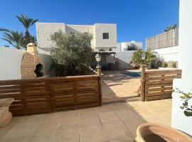 Charmante maison de vacances, hotel v destinaci Djerba