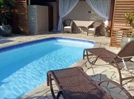 Casa com piscina aquecida em Itapoá