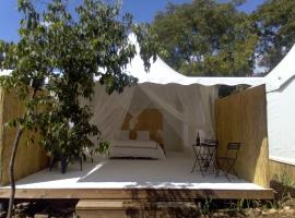 Glamping at Séraphin's, luxusní stan v destinaci Navacelles