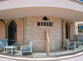 Moderi Luxury Suites, hotel v destinaci Skala Potamias