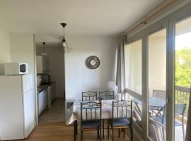 Appartement 30m2 proche gorge du verdon et cure thermale de Gréoux, hotel v destinaci Gréoux-les-Bains