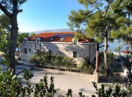 Villa Sveti Križ, hotel in Trogir