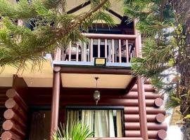 Rustic Log Cabin in Tagaytay, casa de campo em Tagaytay