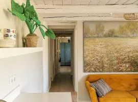 Slapen in een oude stal ('Het Oude Wezeveld')