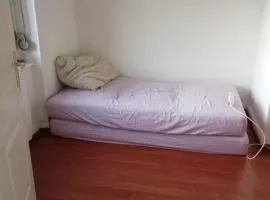 Zimmer in eine whg in 63 rue des abeilles