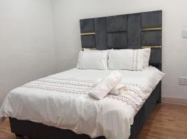 Vinview 2 bedroom apartment, casa de campo em Swakopmund