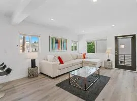 Muirfield Chic City Bungalow with Parking 1,2,3