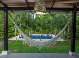 Tres Lodge- Private Pool - Nature and Comfort for Groups, hotel em Cocles