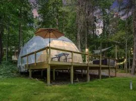 Dream Dome - Romantic Getaway, Hot Tub, AC, Wifi, National Park 8 min