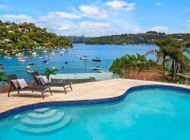 World Class Villa Manly Beach HarbourView Sauna Private Beach