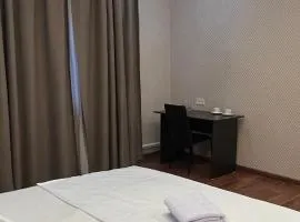 Seven House Hotel