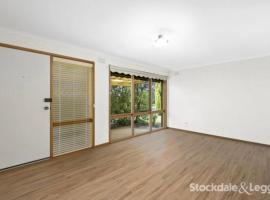 House near Jetty, homestay in Clifton Springs