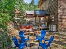 Just Plain Getaway by NW Comfy Cabins