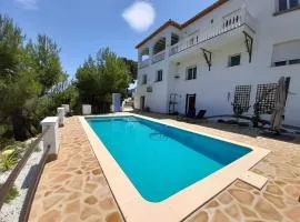 Villa"Kacper"cerca de Gandia ,con vistas al mar y montañas ,piscina 8-10 personas