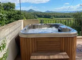 Le Mas du Rochet - Gîte à la campagne avec spa privé - 2 à 4 pers