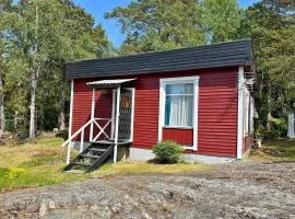6 person holiday home in Djurhamn