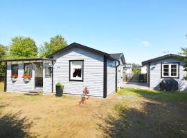 10 person holiday home in Skummeslövsstrand, hotel em Skummeslövsstrand