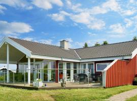 5 star holiday home in Allinge-By Traum, hotel en Allinge