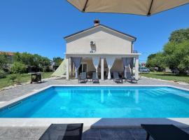 Ondine house by Istra Vacation, hotel di Hrboki