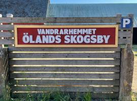 Vandrarhemmet Ölands Skogsby, ξενοδοχείο σε Farjestaden