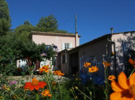 Au nid de mes Anges, hotel v destinaci Entrecasteaux