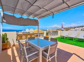 Panoramic Ocean View 3 Bedroom Retreat Costa Adeje, хотел в Каляо Салвахе