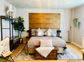 55 qm Apartment mit Whirlpool Saarbr&uuml;cker Uni N&auml;he, hotel com banheiras de hidromassagem em Saarbr&uuml;cken