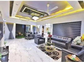 Classic Premium luxurious 3bhk fully furnished apartment in koregaon park