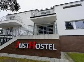 Justhostel