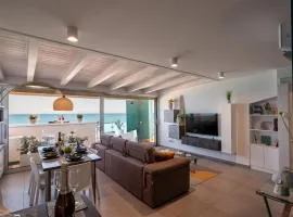 "I MORI LUXORY APARTMENTS" - Attico mansardato con incantevole vista mare