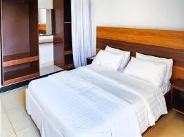 Victors Valley Hotel
