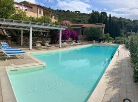 Residence Le Solane, aparthotel v destinaci Marina di Campo