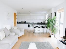 Azure 7 Apartment, hotel u gradu Newquay