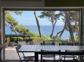 Grande villa face à la plage, superbe vue mer, hotell sihtkohas La Seyne-sur-Mer