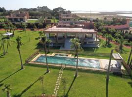 Superbe Villa Éco avec Piscine, hotell Agadiris