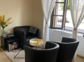 Confortable et agréable T1 n 2, hotel in Ussel