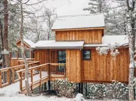 The Moosewood in Treehouse Grove at Norton Creek