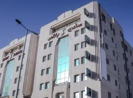 Sandy palace Hotel