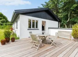 2 Bedroom Lovely Home In Vejby